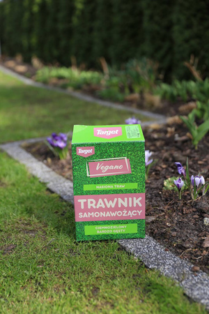 Nasiona trawy – Vegano – trawnik samonawożący – 1 kg Target