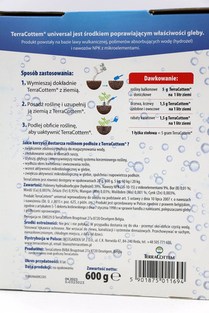 Terracottem 100 g nawóz z hydrożelem poprawiający właściwości gleby